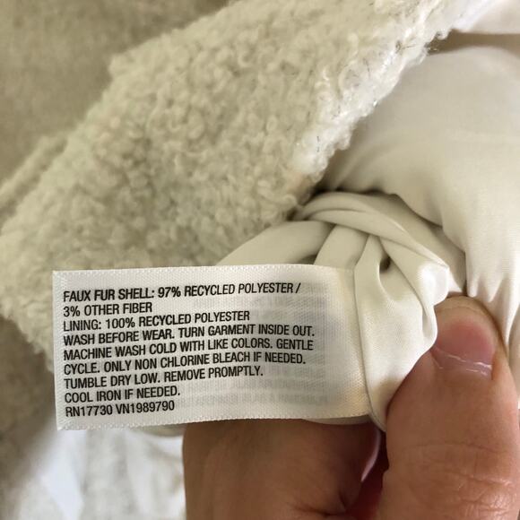 Cat & Jack NWOT Girls' Faux Shearling Cream Sparkle Jacket Size M (8) - Picture 4 of 6